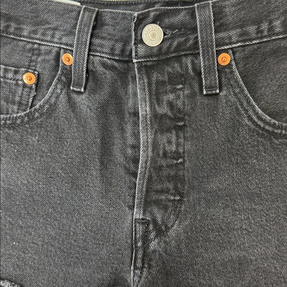 Levi's 501 Black Button Up Frayed Hem Jean Shorts Women's 24 - Picture 2 of 11